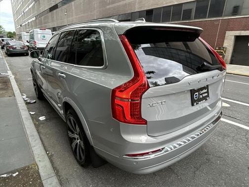 2024 Volvo XC90 Recharge Plug-In Hybrid T8 Ultimate Bright Theme 7-Seater