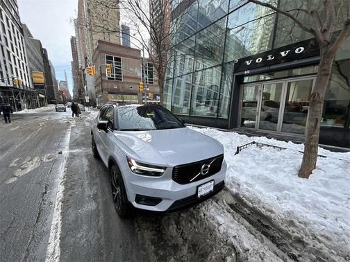 2020 Volvo XC40 T5 R-Design