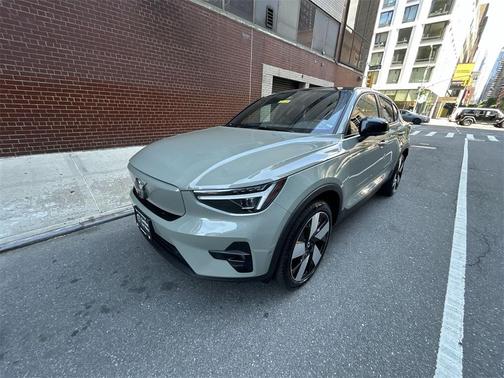 2024 Volvo C40 Recharge Pure Electric Twin Ultimate
