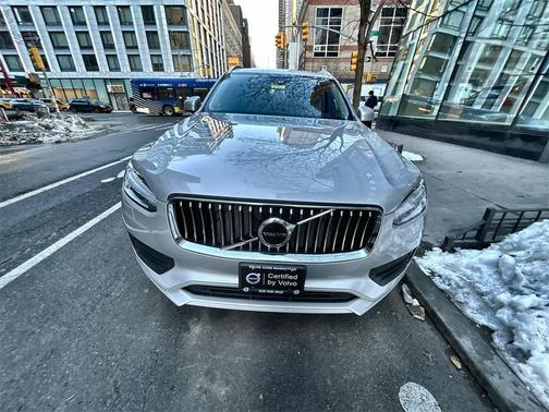 2023 Volvo XC90 B5 Core
