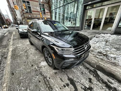 2024 Volkswagen Tiguan 2.0T SE 4MOTION