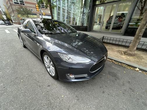 2016 Tesla Model S 90D