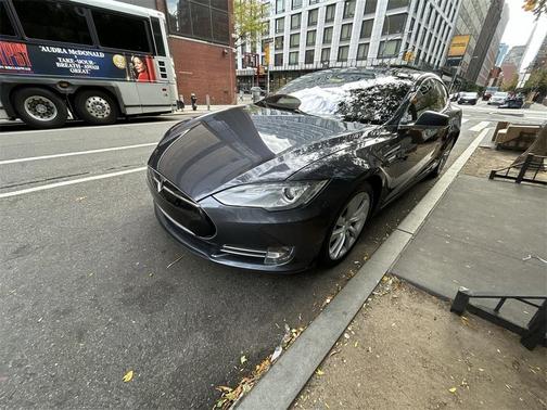 2016 Tesla Model S 90D