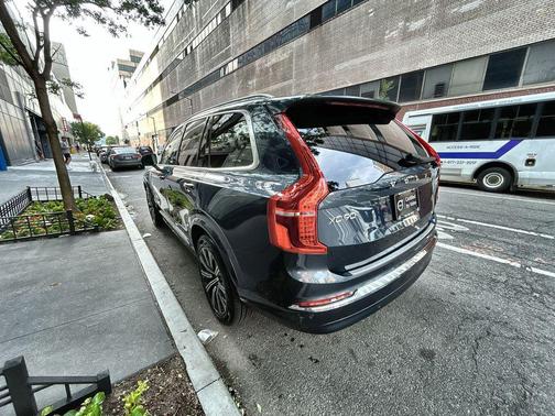 Denim Blue Metallic 2025 Volvo XC90 B5 Core
