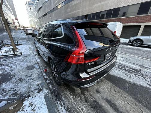 2023 Volvo XC60 B5 Plus Bright Theme
