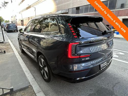 2025 Volvo EX90 Twin Motor Plus