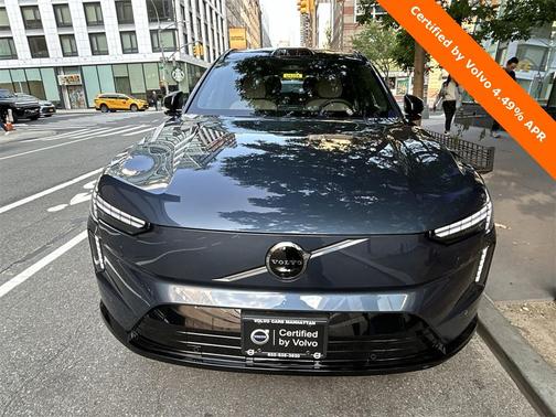 2025 Volvo EX90 Twin Motor Plus