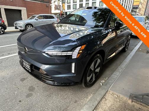 2025 Volvo EX90 Twin Motor Plus