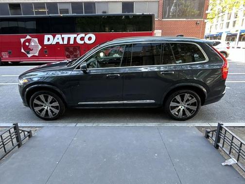 2022 Volvo XC90 Recharge Plug-In Hybrid T8 Inscription 6 Passenger
