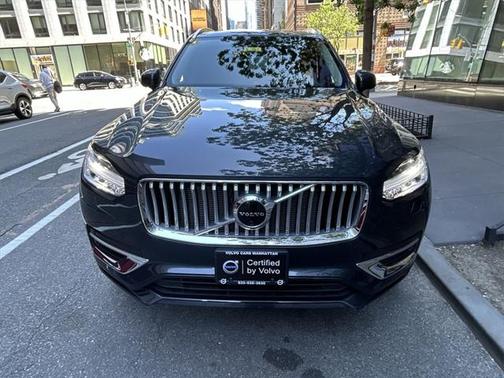 2022 Volvo XC90 Recharge Plug-In Hybrid T8 Inscription 6 Passenger