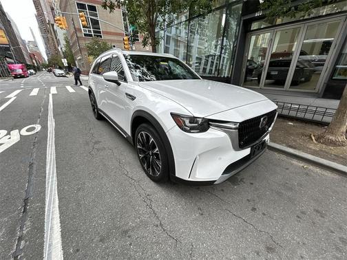 2024 Mazda CX-90 PHEV Premium Plus