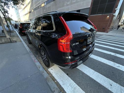 2023 Volvo XC90 B6 Core