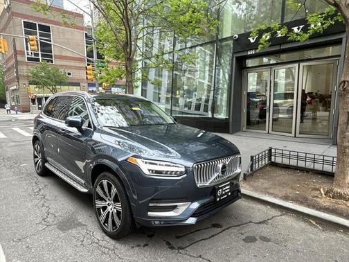 2023 Volvo XC90 B6 Ultimate 7-Seater