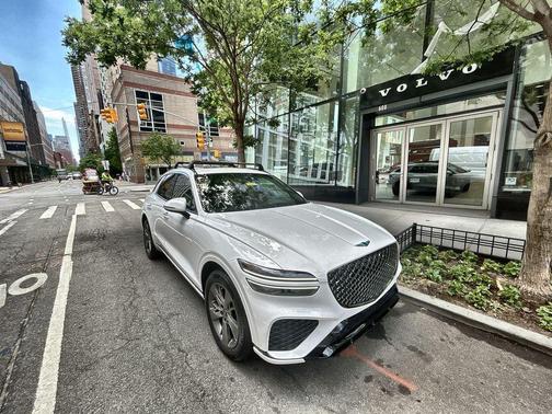 Alta White 2022 Genesis GV70 3.5T AWD Sport