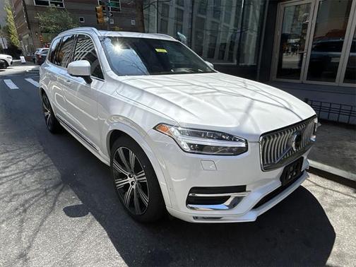 2023 Volvo XC90 B6 Ultimate 7-Seater