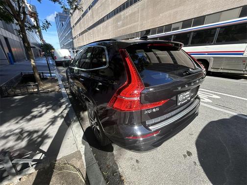 2023 Volvo XC60 B5 Core
