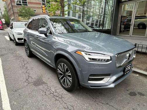 2022 Volvo XC90 Recharge Plug-In Hybrid T8 Inscription Expression 6 Passenger