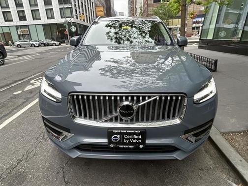 2022 Volvo XC90 Recharge Plug-In Hybrid T8 Inscription Expression 6 Passenger