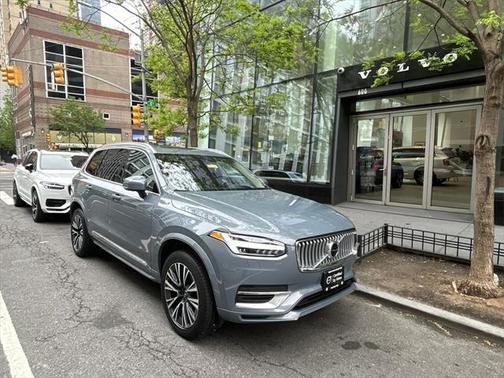 2022 Volvo XC90 Recharge Plug-In Hybrid T8 Inscription Expression 6 Passenger