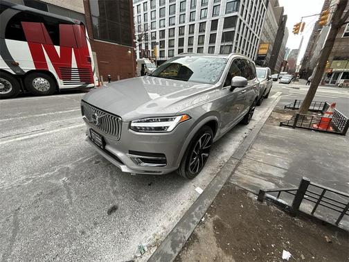 2023 Volvo XC90 B6 Plus 7-Seater