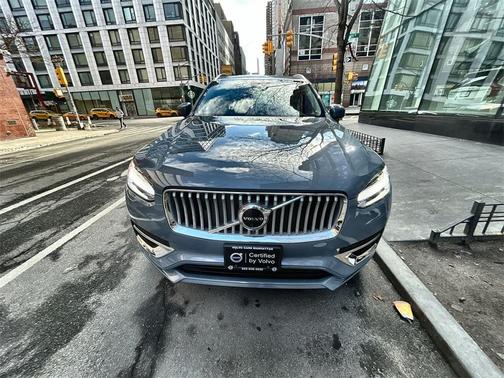 2023 Volvo XC90 B6 Plus 7-Seater