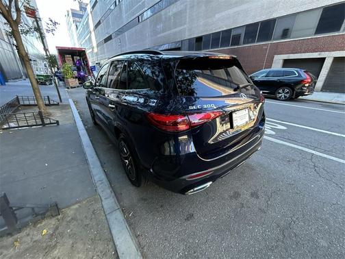 2023 Mercedes-Benz GLC 300 4MATIC