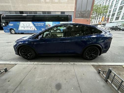 2023 Tesla Model X Standard Range