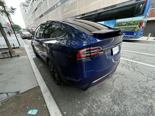 2023 Tesla Model X Standard Range
