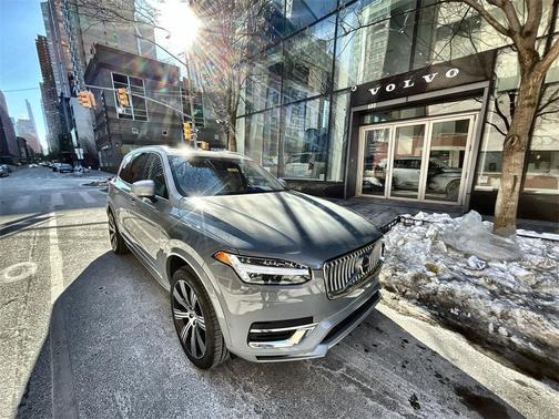2025 Volvo XC90 Plug-In Hybrid T8 Ultra 7-Seater