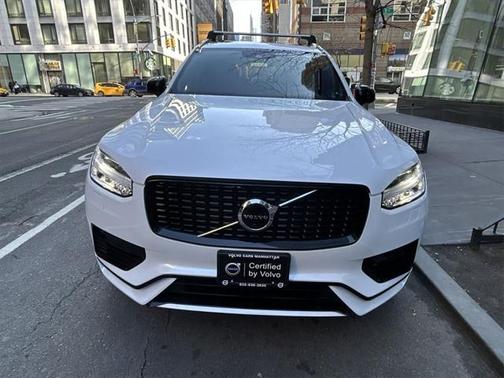2022 Volvo XC90 Recharge Plug-In Hybrid T8 R-Design 7 Passenger