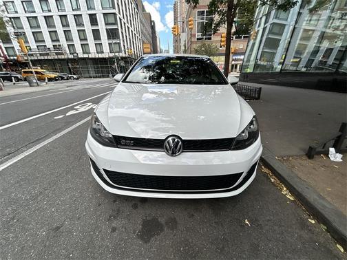 2016 Volkswagen Golf GTI 2.0T S 4-Door