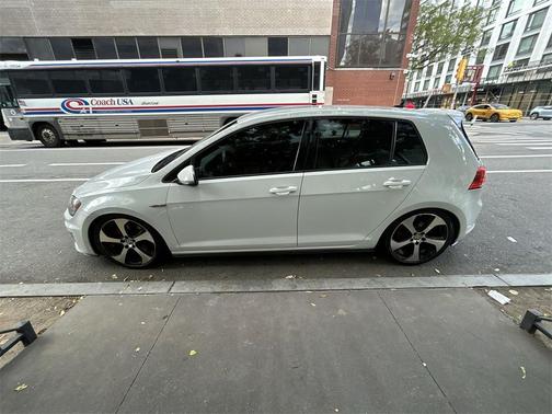 2016 Volkswagen Golf GTI 2.0T S 4-Door