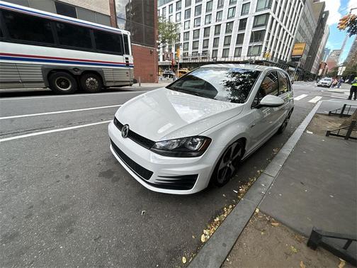 2016 Volkswagen Golf GTI 2.0T S 4-Door