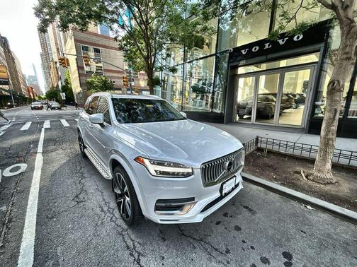 Crystal White Metallic 2021 Volvo XC90 Recharge Plug-In Hybrid T8 Inscription Expression 6 Passenger