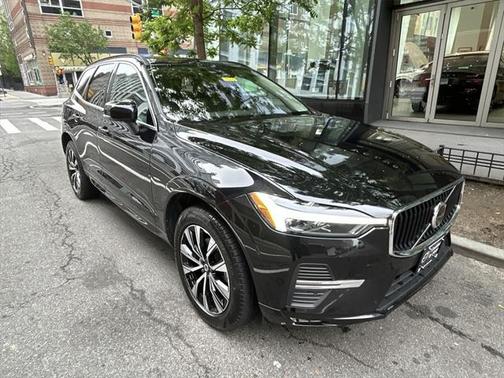 2023 Volvo XC60 B5 Core