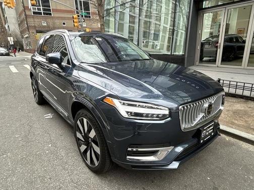 2025 Volvo XC90 Plug-In Hybrid T8 Ultra 7-Seater