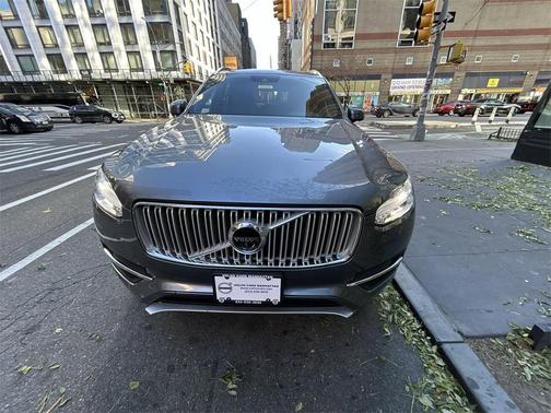 2018 Volvo XC90 T6 Inscription