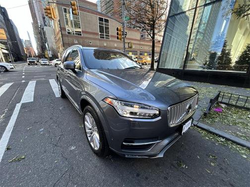 2018 Volvo XC90 T6 Inscription