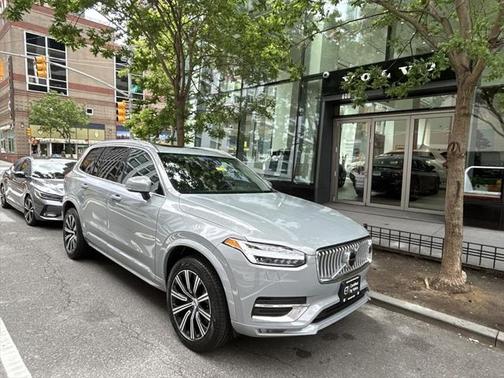 2024 Volvo XC90 B5 Core Bright Theme