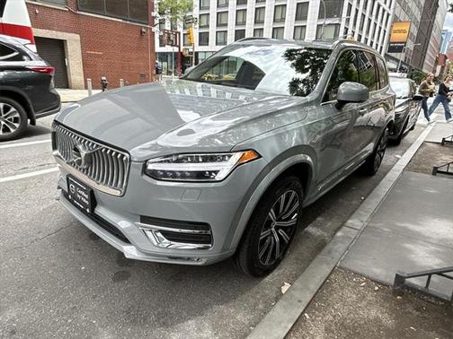 2024 Volvo XC90 B5 Core Bright Theme