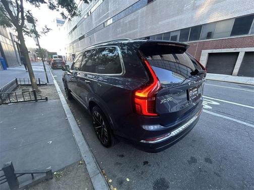 2025 Volvo XC90 B5 Plus 7-Seater