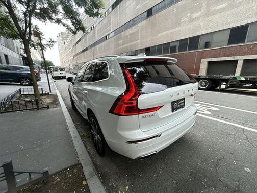 2021 Volvo XC60 T5 Inscription