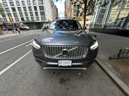 2018 Volvo XC90 T6 Inscription