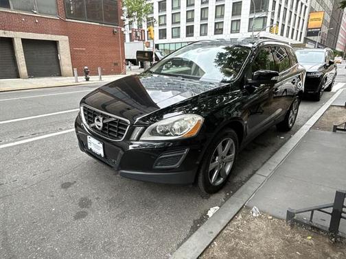 2013 Volvo XC60 T6 Platinum