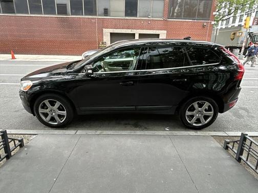 2013 Volvo XC60 T6 Platinum