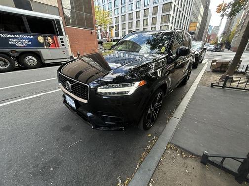 2020 Volvo XC90 T6 R-Design