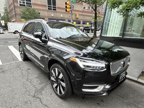 2024 Volvo XC90 Recharge Plug-In Hybrid T8 Ultimate 6-Seater
