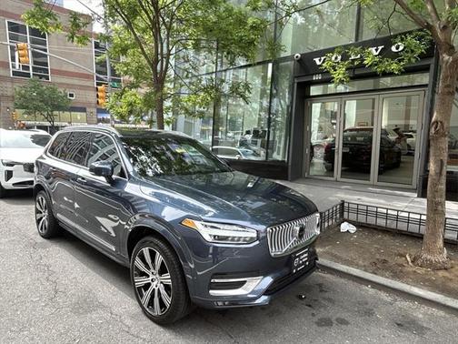 2023 Volvo XC90 B6 Ultimate 7-Seater