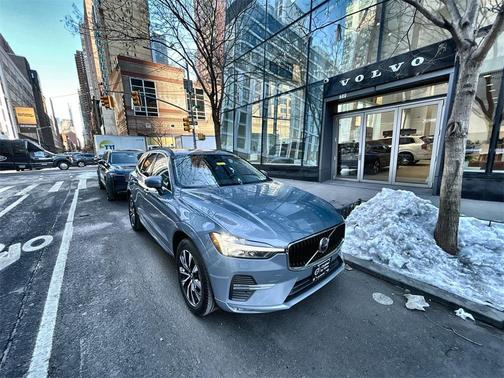 2023 Volvo XC60 B5 Core