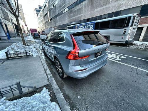 2023 Volvo XC60 B5 Core